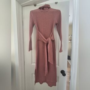 Elegant Pink Ribbed Knit Dress